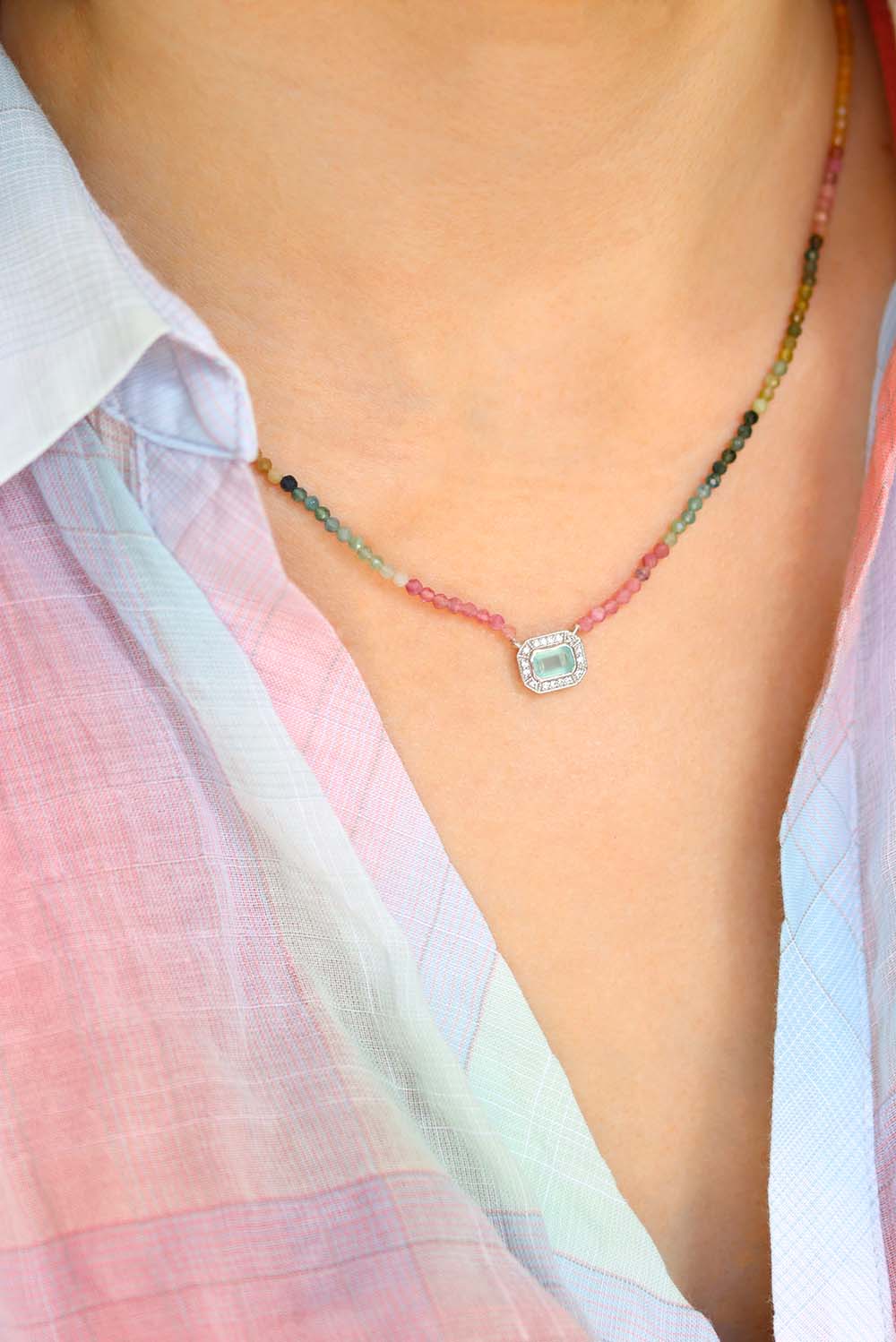 collier en tourmaline et pendentif en argent art déco orné de calcédoine d'eau