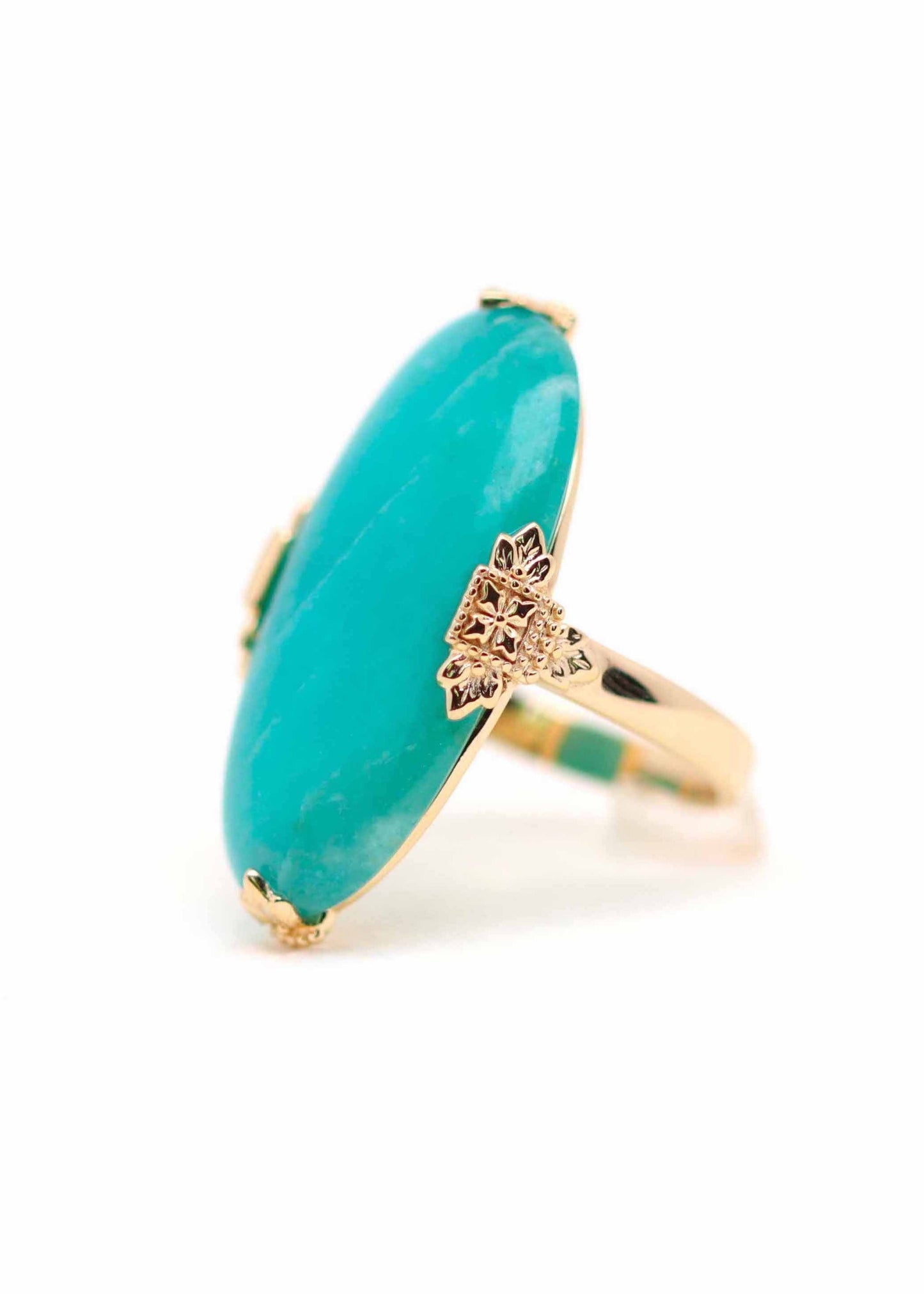 Bague ovale dorée style Art Deco avec pierre amazonite