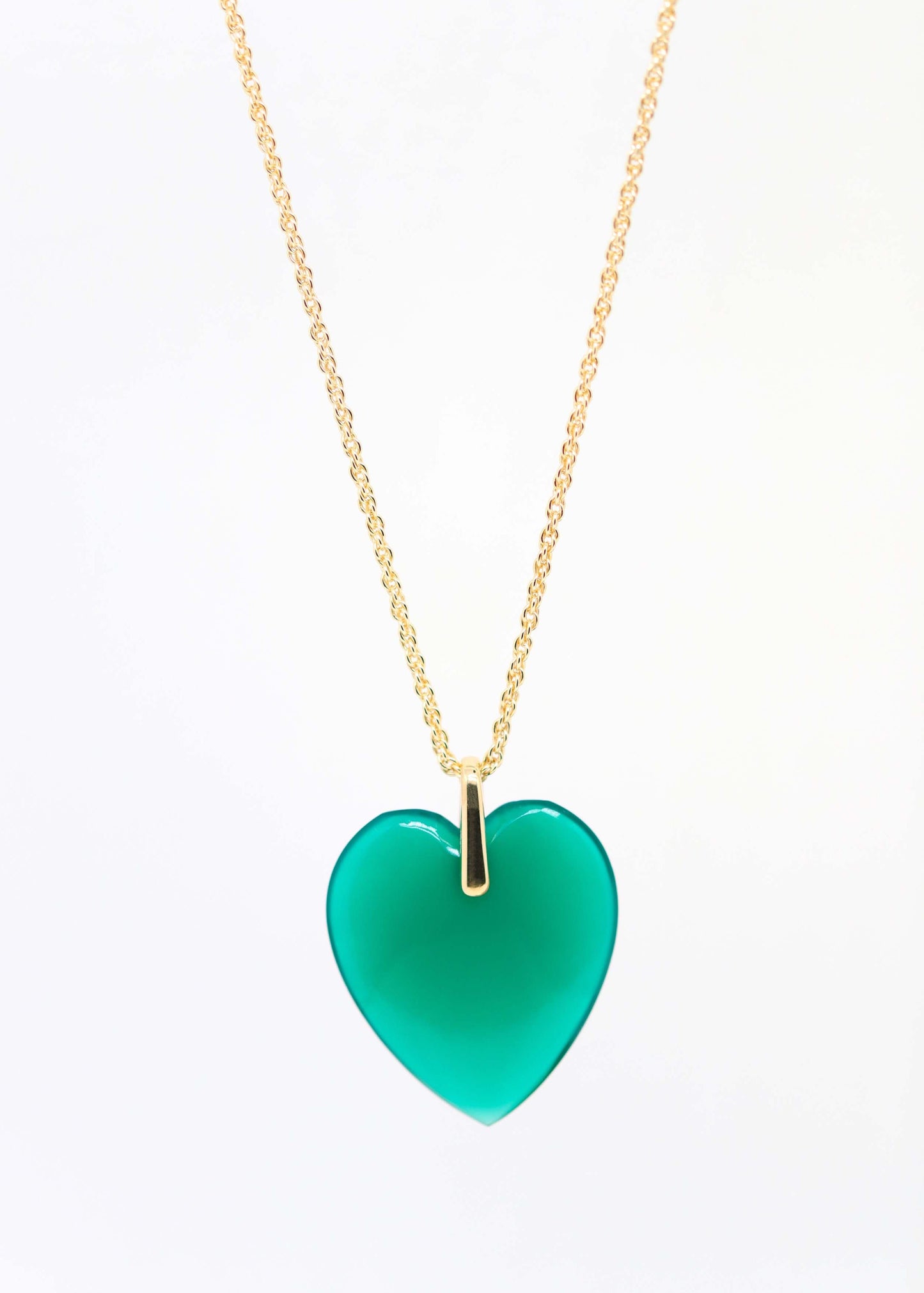Sautoir doré avec pendentif coeur