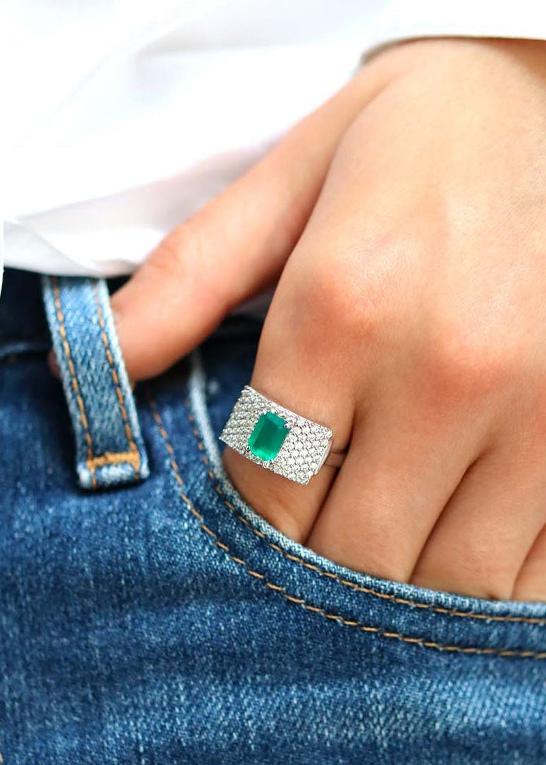 Bague argent art déco pavée d'oxydes de zirconium et sertie d'une pierre onyx vert octogonale