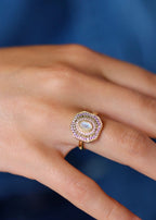 bague art déco plaqué or pierre de lune ovale et oxydes de zirconium colorés