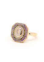 bague plaqué or de style art deco ornée d'une pierre de lune et de pierres de couleur