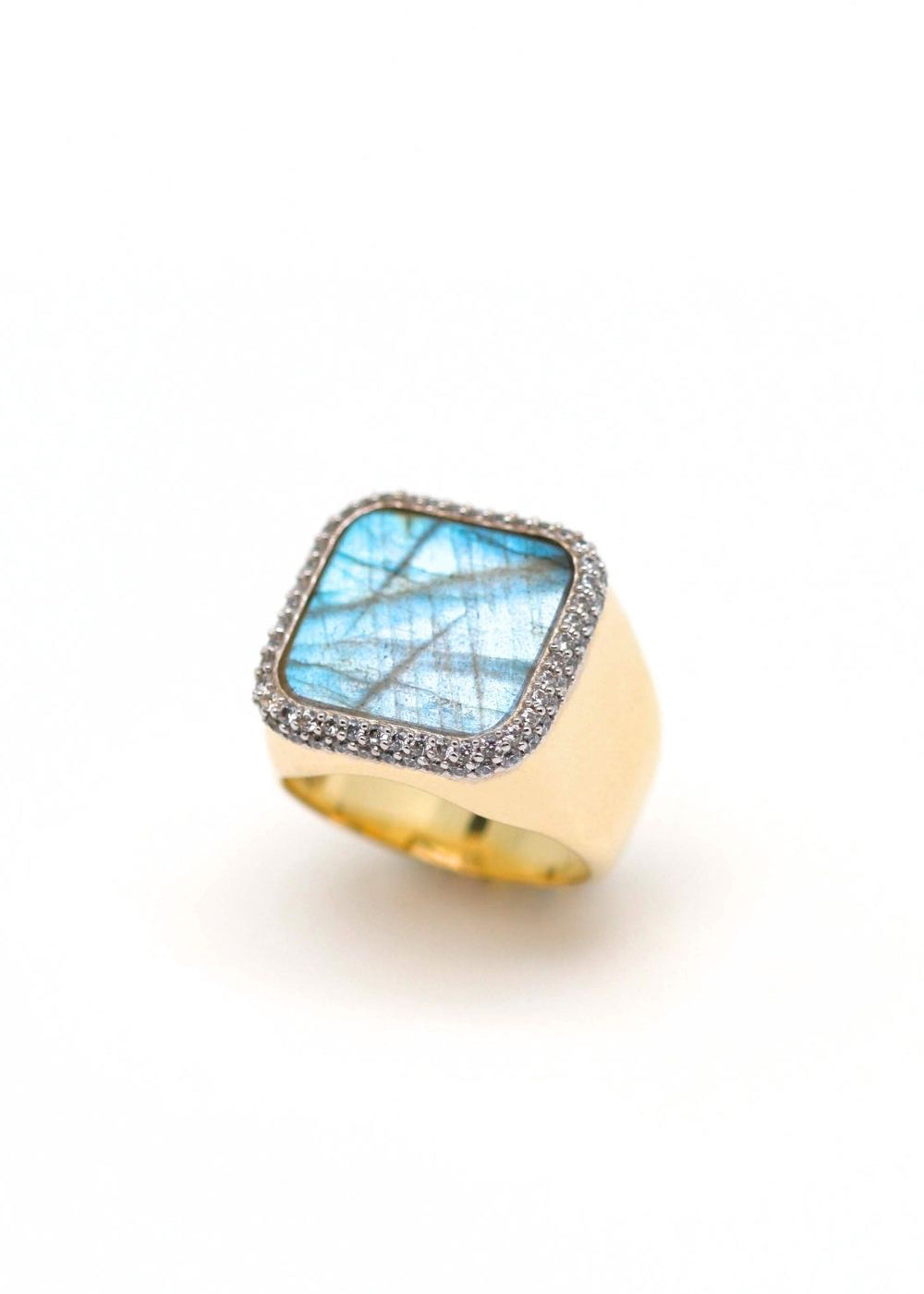 bague chevalière femme carrée ornée de labradorite