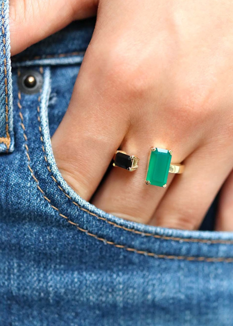 Bague plaqué or avec 2 pierres octogonales en onyx vert et onyx noir