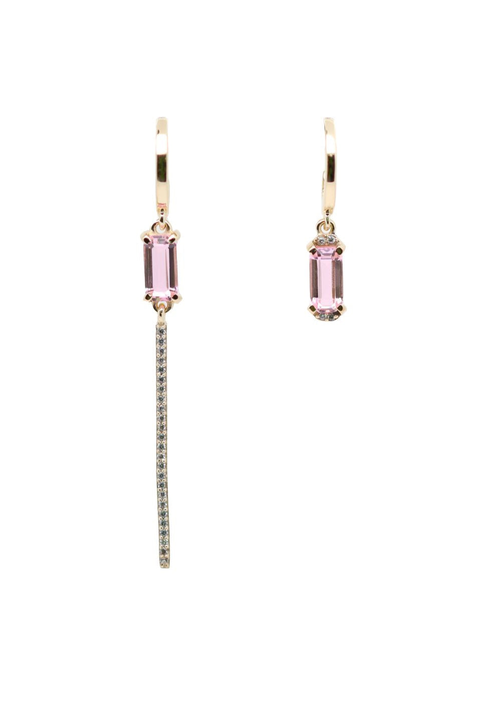 Boucles d'oreilles pendantes plaqué or asymétriques en quartz rose