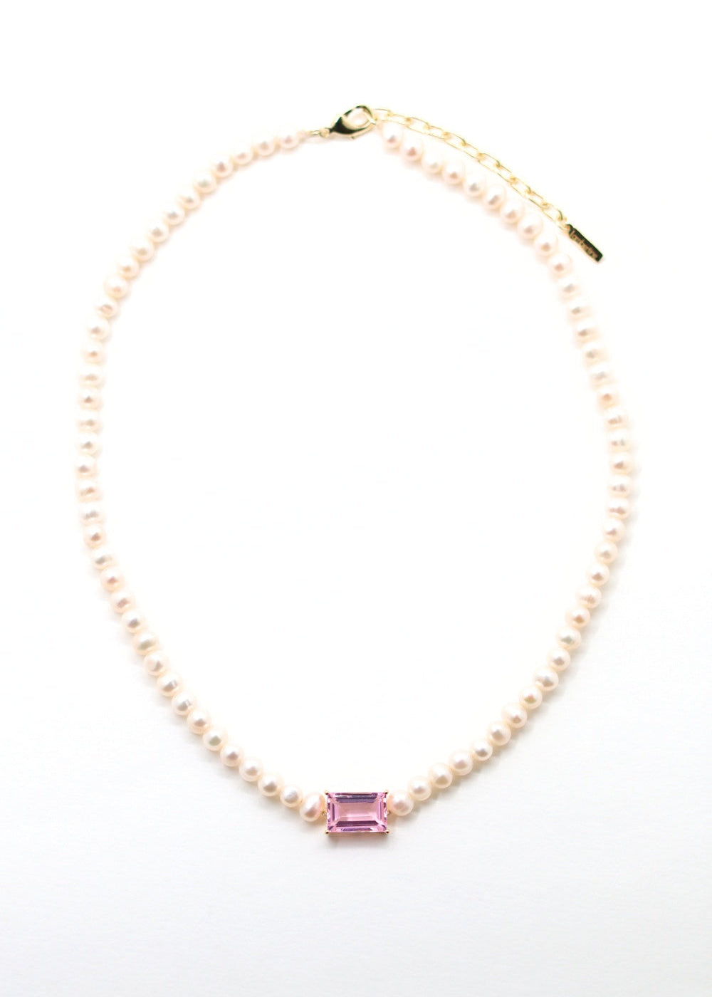 collier en perles de culture et pendentif en quartz rose