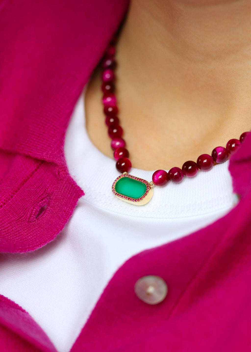 Ernestine: Collier Oeil de tigre rose et Onyx vert