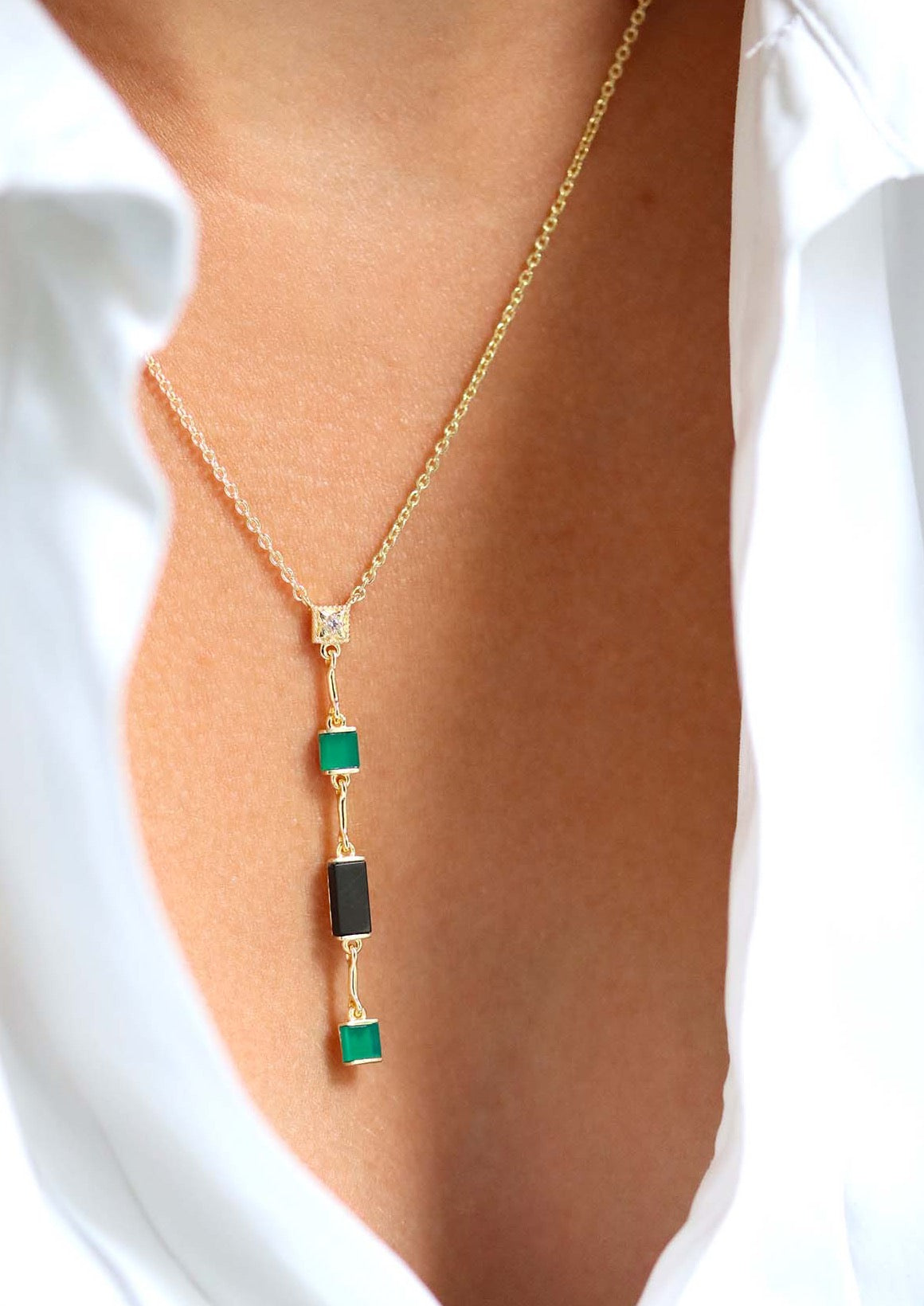 Collier Y doré onyx vert et onyx noir