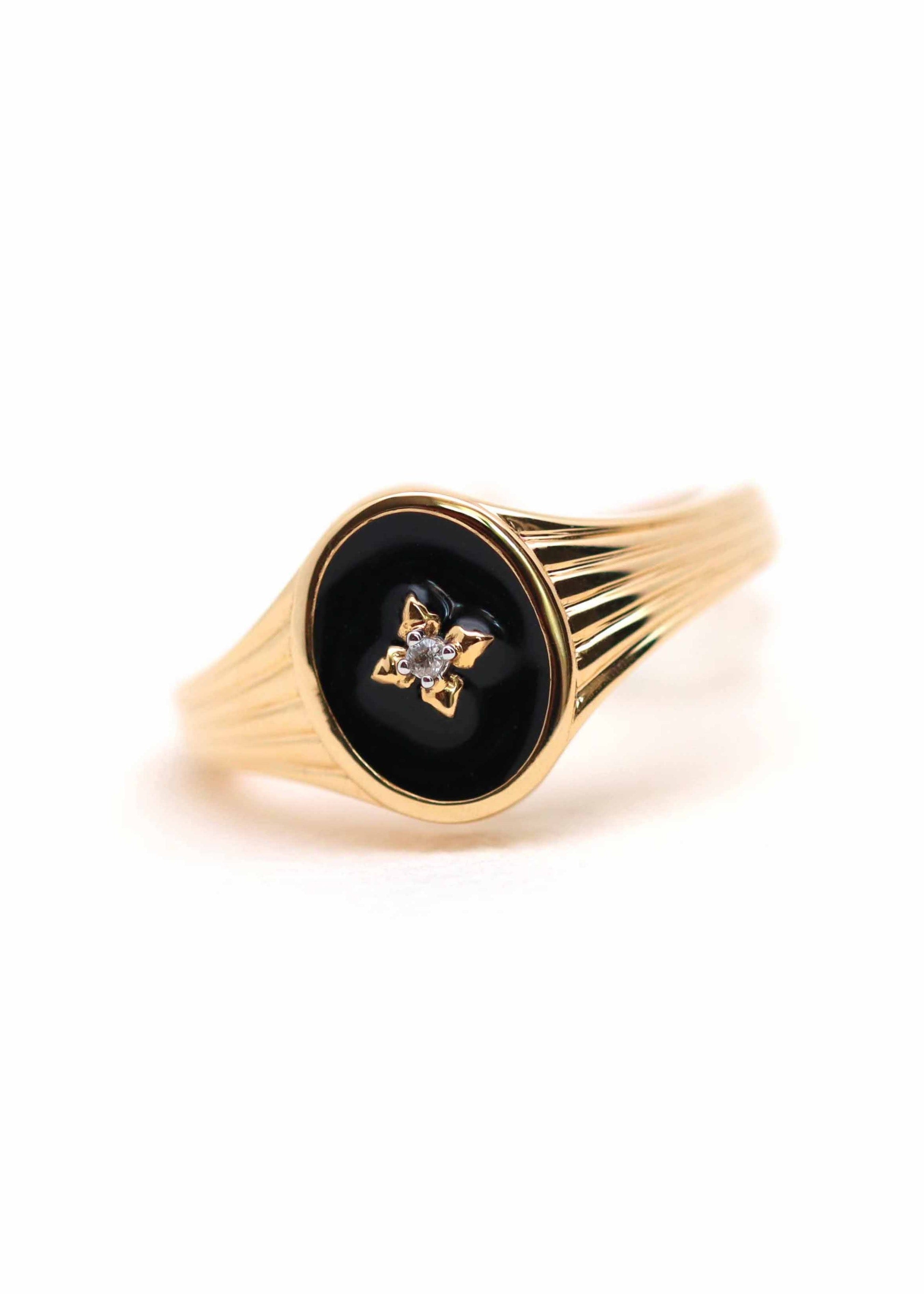 Bague chevalière dorée vintage émail noir