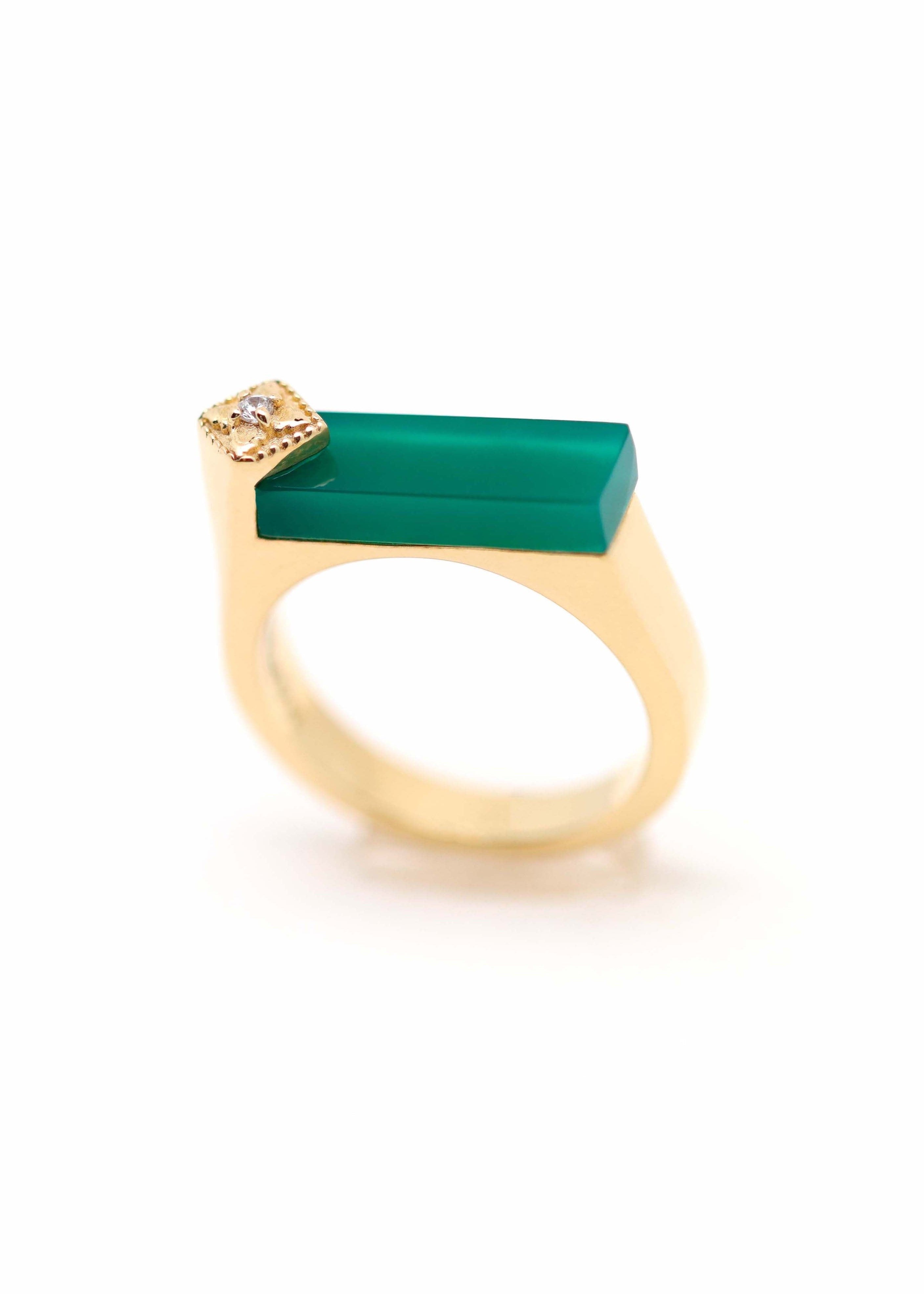 Bague plaqué or et onyx vert